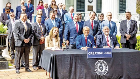 Abbott launches Texas Jobs Council, promotes development