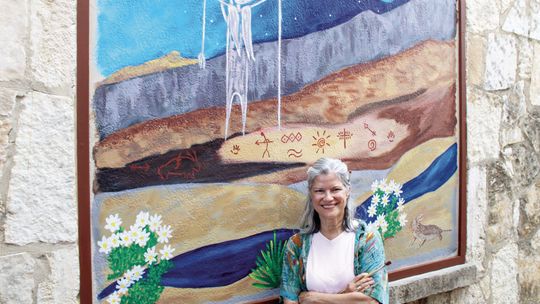 Artist brings Bandera history to life with O.S.T. mural