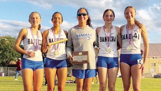 Bandera athletes qualify for state track meet after strong regional showing