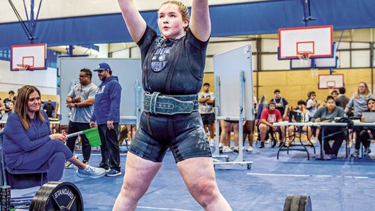 Bandera powerlifters earn eight medal finishes at Somerset meet