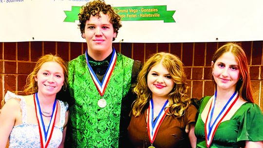 BANDERA THESPIANS SHINE IN FESTIVAL’S FINAL CURTAIN