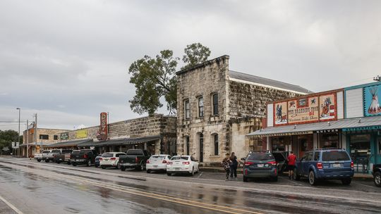 Chamber, CCA clash over membership, First Friday event