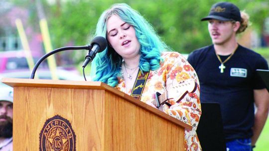 Community marks National Day of Prayer at courthouse