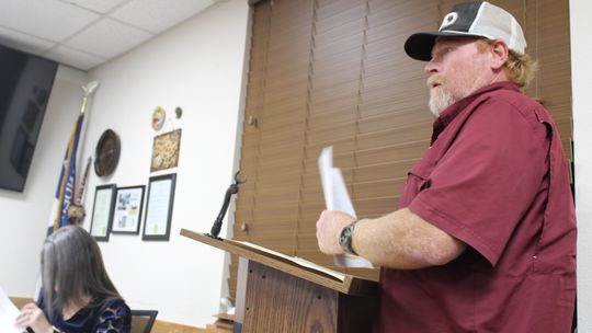 Council considers golf cart registration fees, approves permitting software