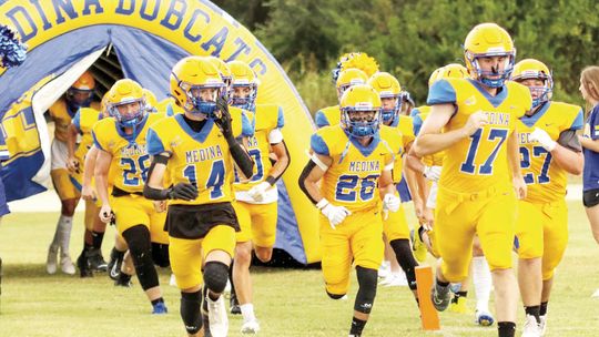 Medina destroys Bracken Christian in season opener