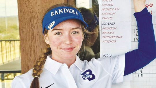 Pace wins golf title