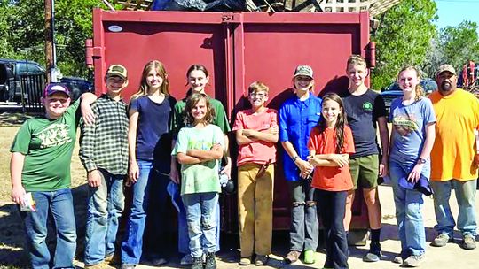 Trash Talk: Bandera County 4H Clubs Deserve a Thunderous Applause