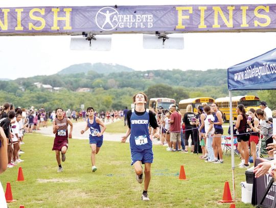 BMS RUNNERS RACE IN BANDERA INVITATIONAL