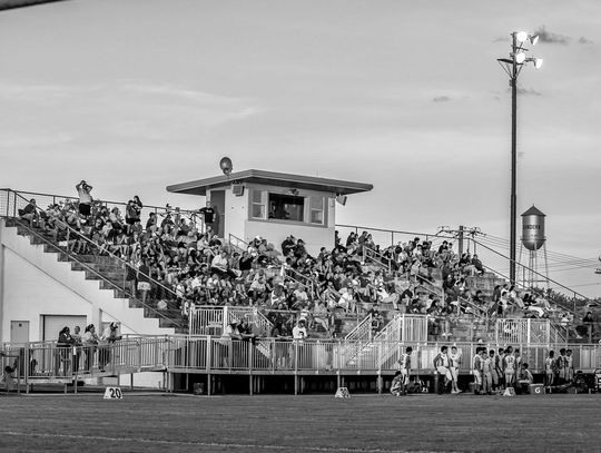 Bulldogs shine in first scrimmage against Natalia