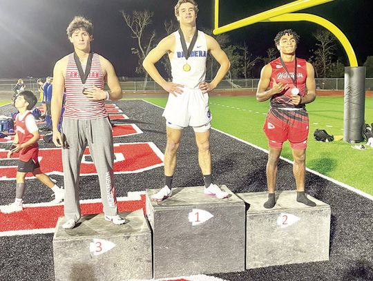 Bulldogs win multiple gold medals in season opener