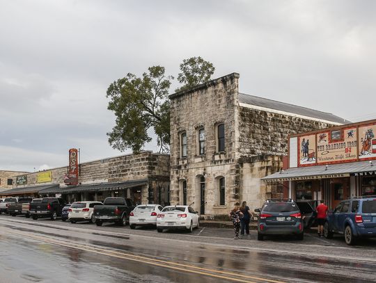 Chamber, CCA clash over membership, First Friday event