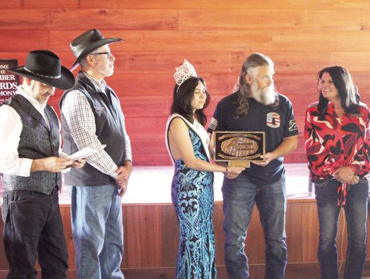 Chamber of Commerce awards members at annual banquet