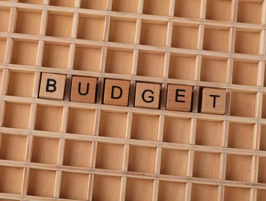 City budget talks expose divisions over finances, city regulations