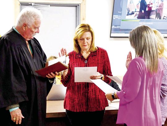 Council swears in trio, approves grant resolutions