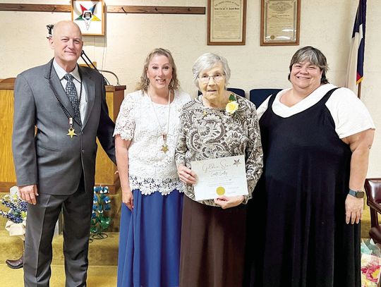Eastern Star awards Lindley with Golden Star