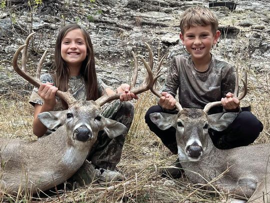 KIDS BAG DEER IN MEDINA