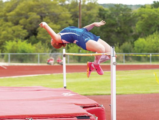 Medina athletes head to area