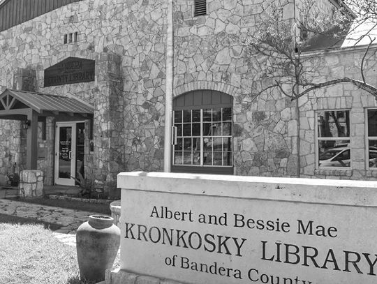 New Bandera Public Library director expands slate of programs