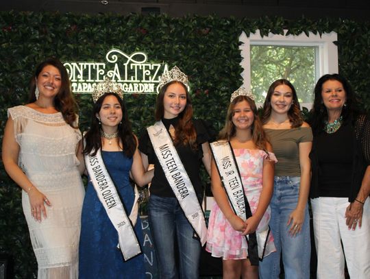Pageant winners receive scholarship awards