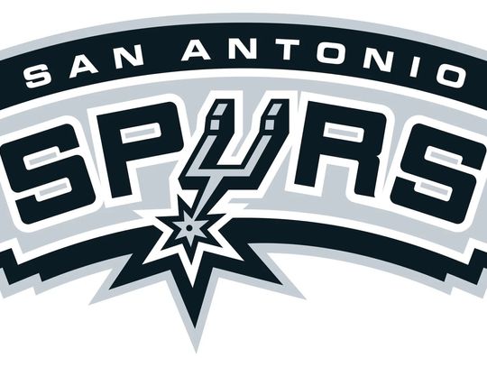 Popovich steps down as Spurs head coach, Johnson named successor