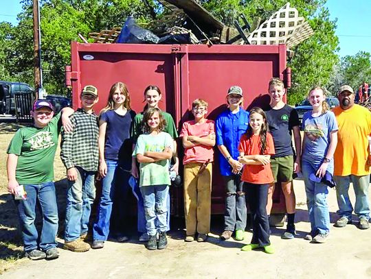 Trash Talk: Bandera County 4H Clubs Deserve a Thunderous Applause