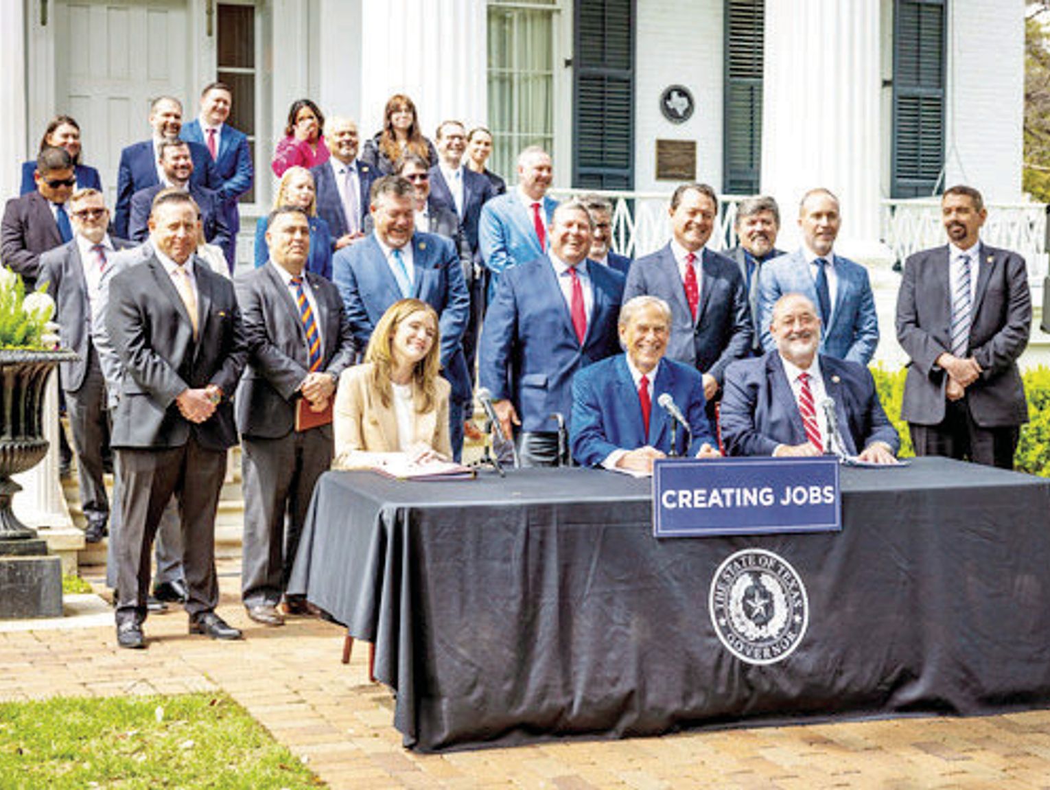 Abbott launches Texas Jobs Council, promotes development