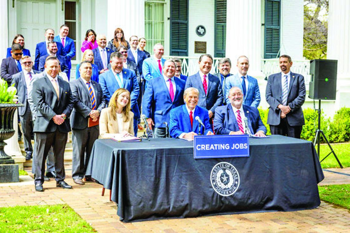 Abbott launches Texas Jobs Council, promotes development Abbott launches Texas Jobs Council, promotes development