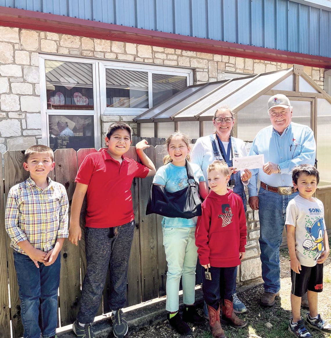 Alkek Elementary School receives garden grant from Texas Farm Bureau