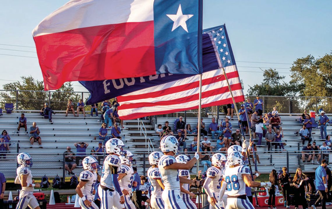 Bandera stays undefeated with 31-25 win over Lytle