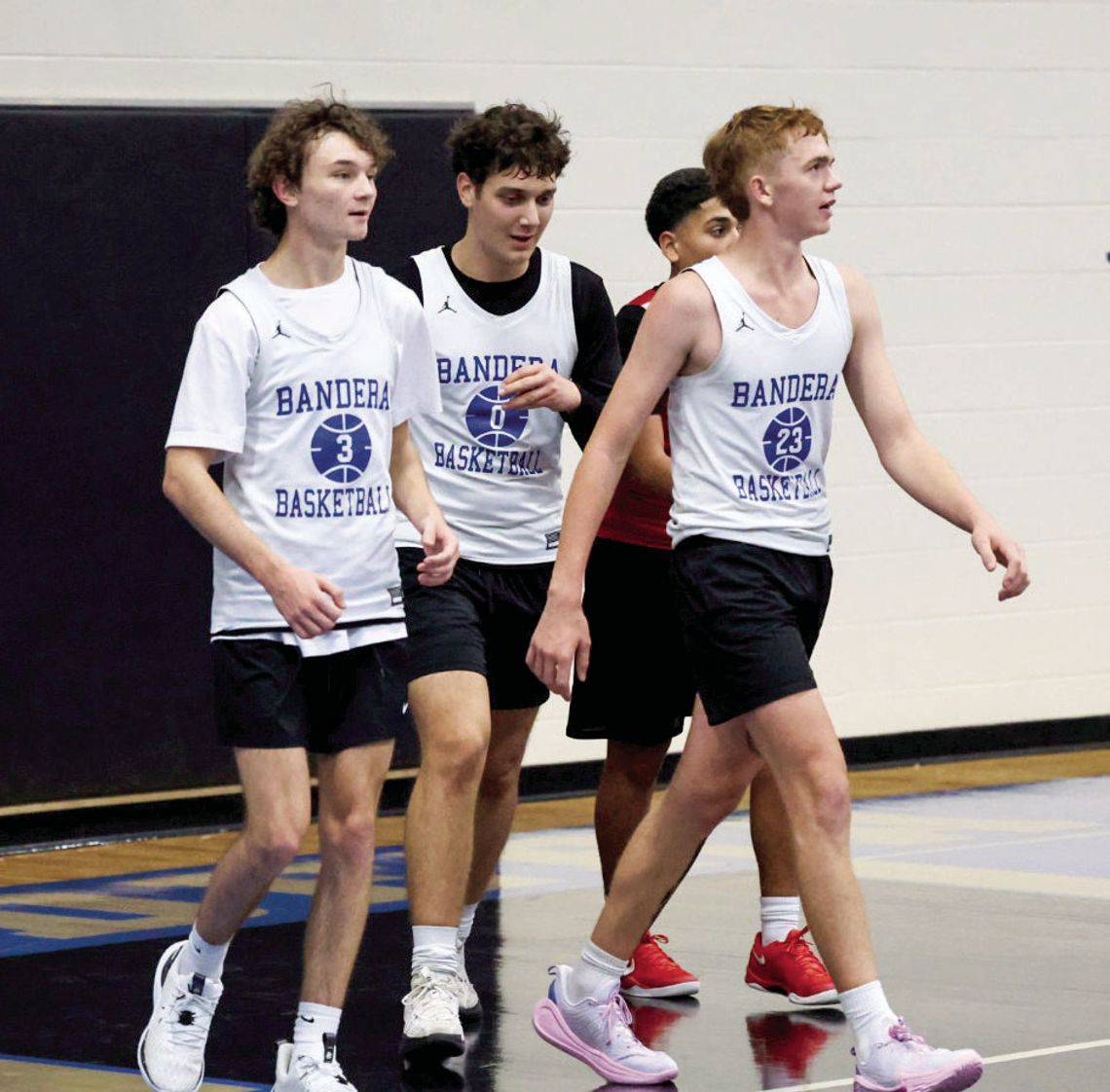 Basketball: Bulldogs JV, varsity split scrimmages with SA Cardinals