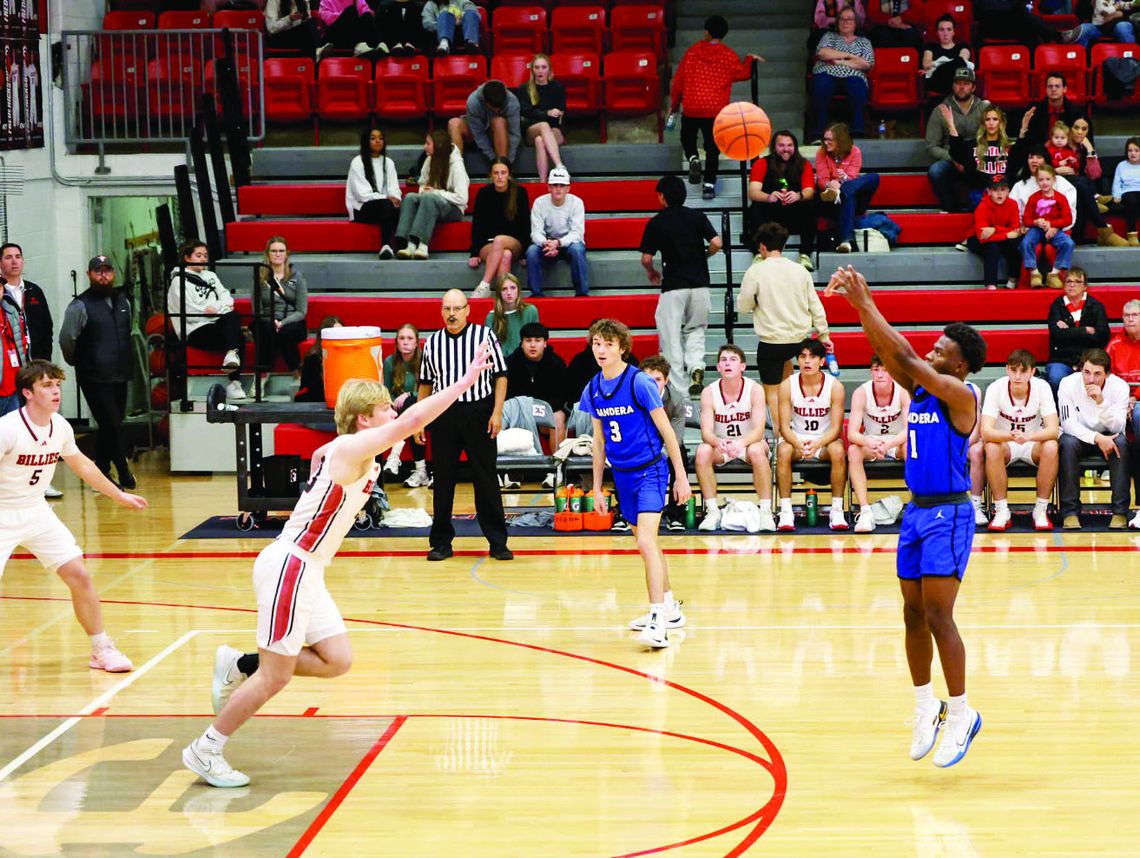 Bulldogs fall in district opener Bulldogs fall in district opener