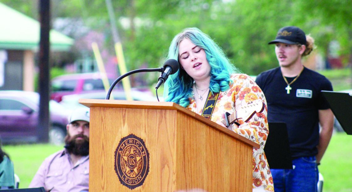 Community marks National Day of Prayer at courthouse