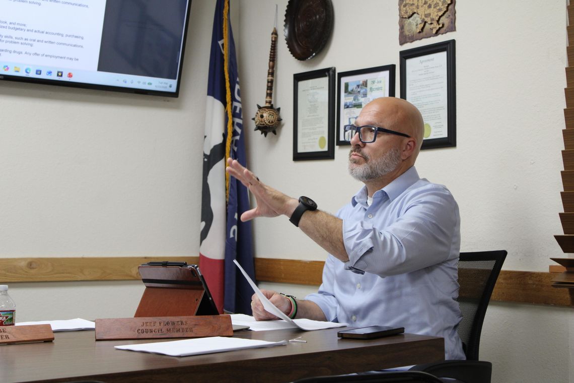 Council members criticize Flowers letters, mayor’s silence
