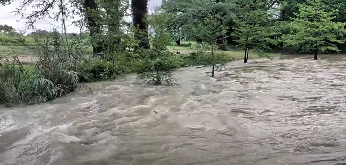 Emergency shelter opens as flood threat grows
