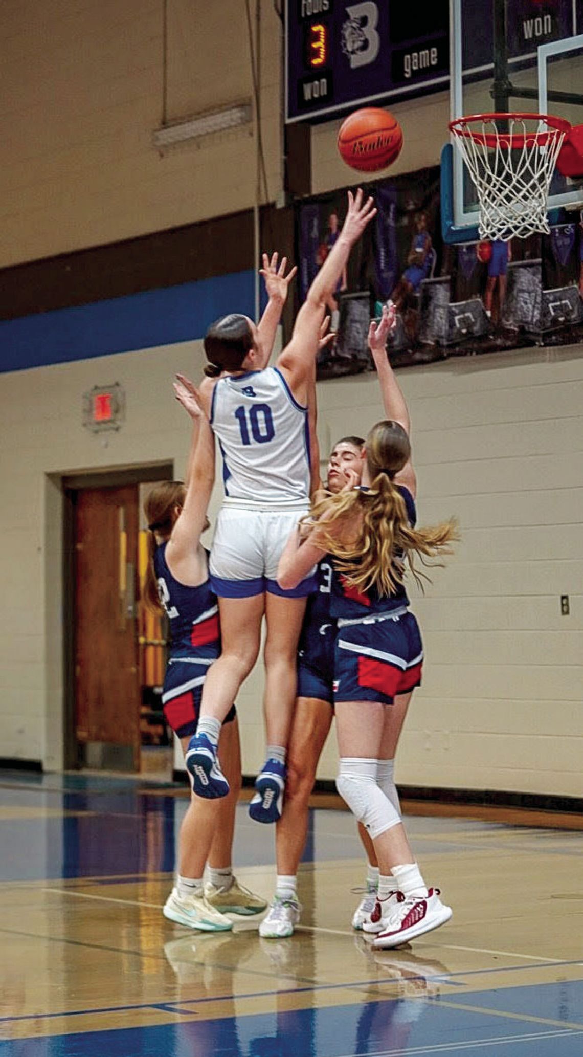 Lady Bulldogs open season with victory Lady Bulldogs open season with victory