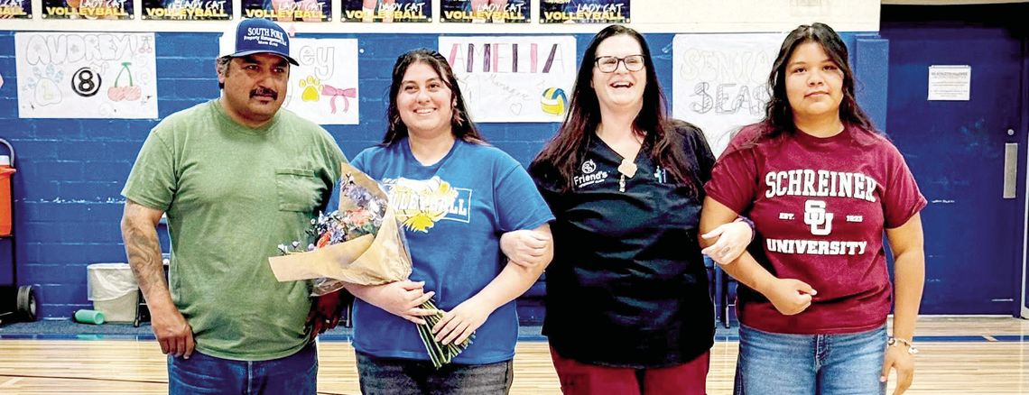 Medina honors seniors, continues football run