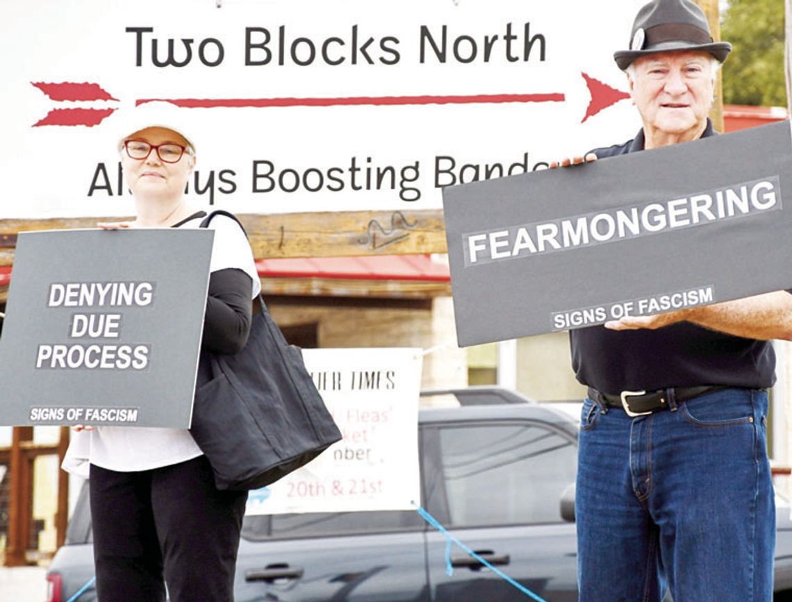 Protest against fascism draws 80 citizens, no incidents