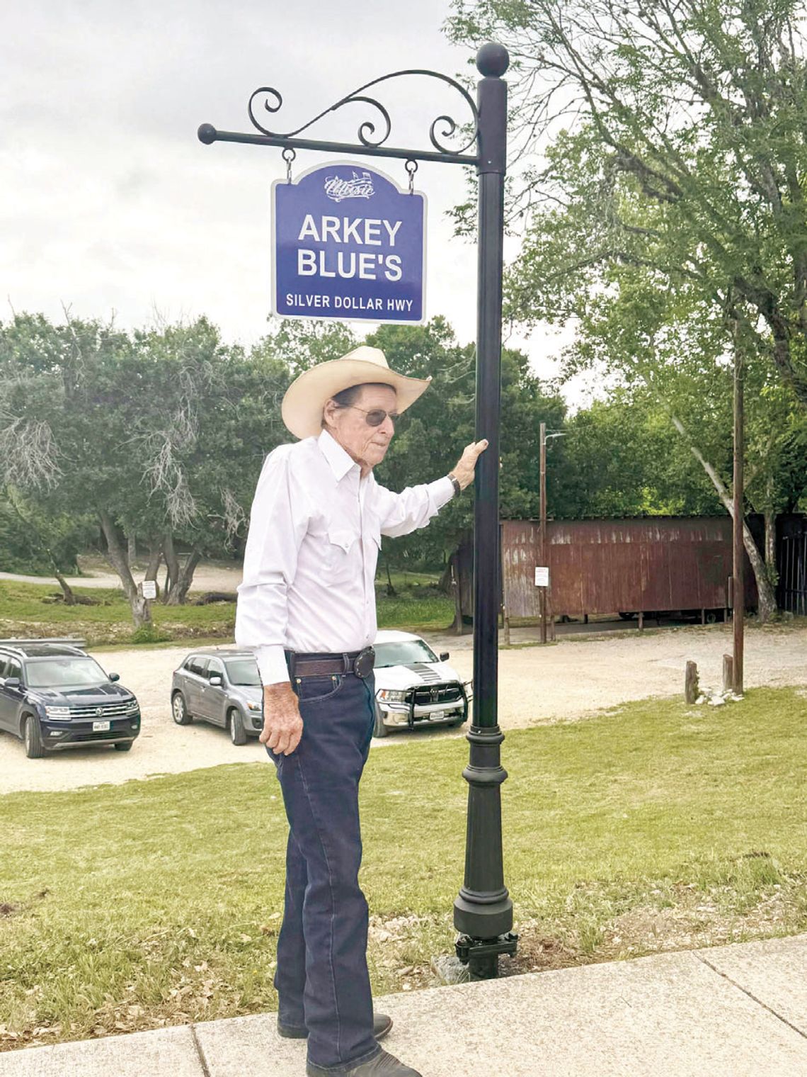 SIGN HONORS ARKEY BLUE SIGN HONORS ARKEY BLUE