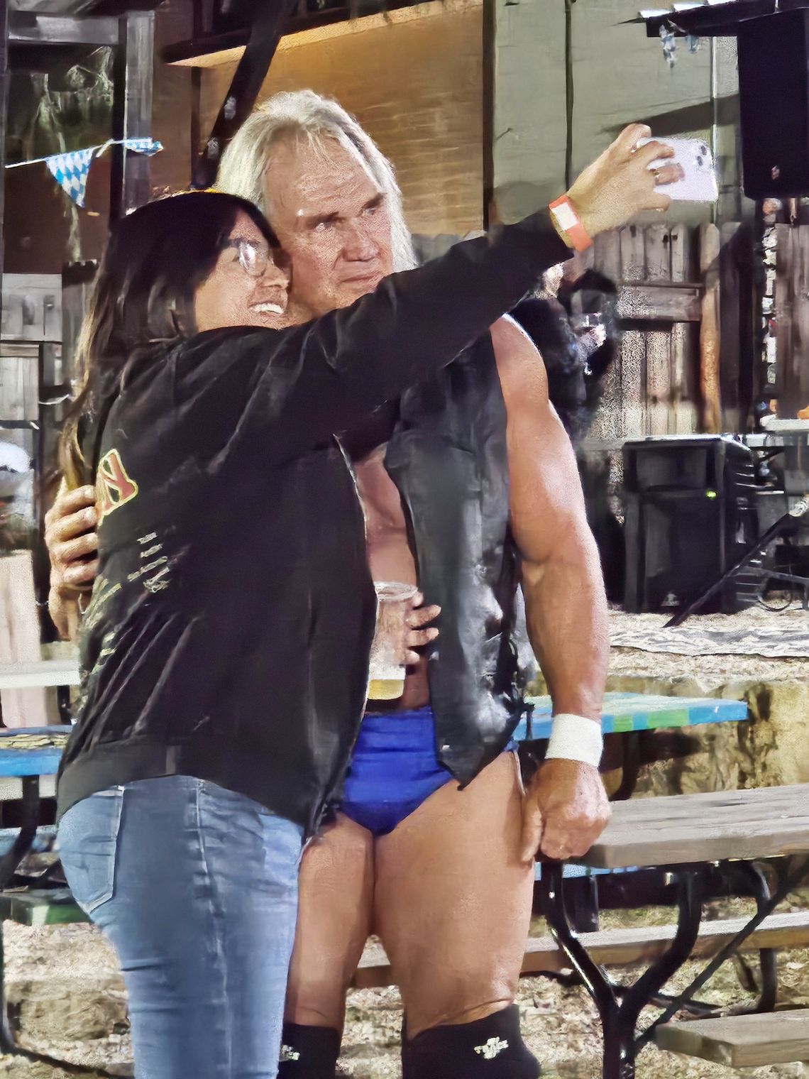 The Crusader Mark Von Erich poses for a selfie with a fan. Bulletin photo/Tracy Thayer